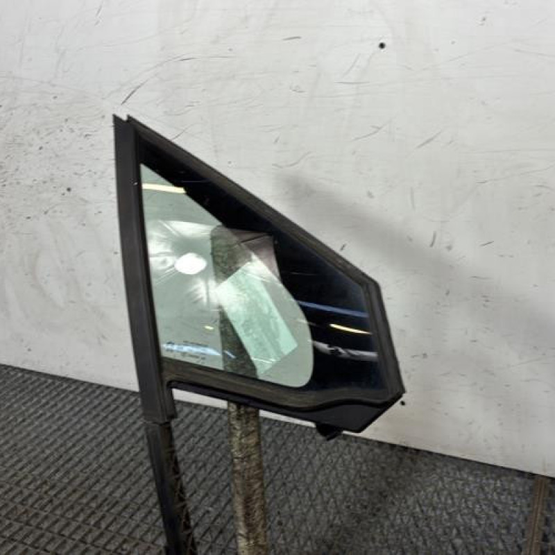 Custode avant gauche (porte) PEUGEOT 208 1 Photo n°3