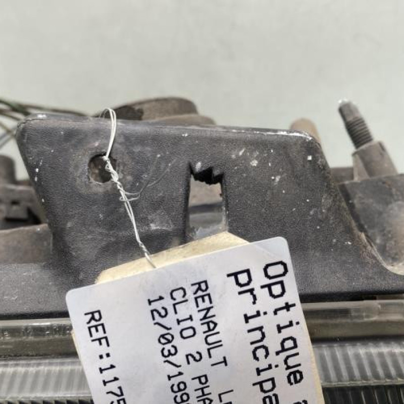 Optique avant principal droit (feux)(phare) RENAULT CLIO 2 Photo n°5