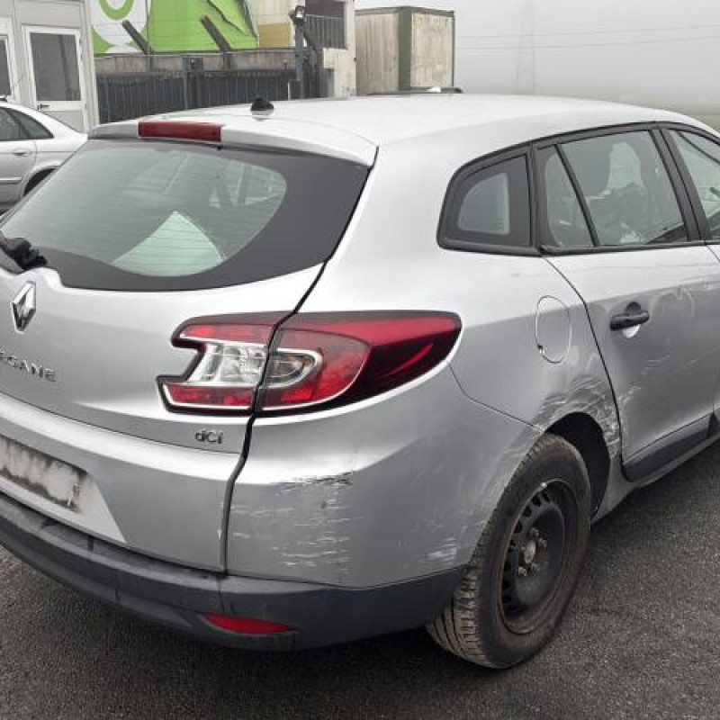 Arret de porte avant gauche RENAULT MEGANE 3 Photo n°6