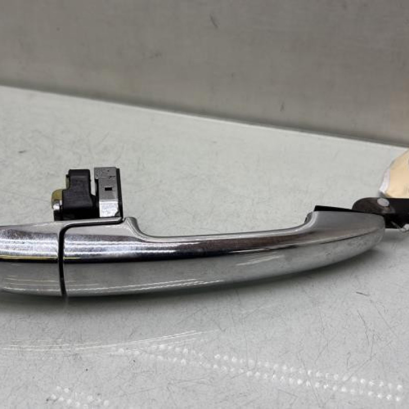 Poignee porte arriere droit SUZUKI BALENO 2 Photo n°4