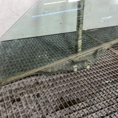 Vitre avant gauche MAZDA 3 1