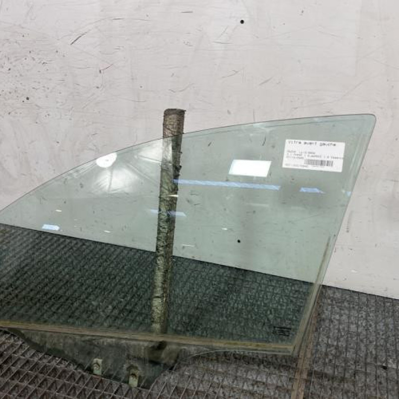 Vitre avant gauche MAZDA 3 1 Photo n°3