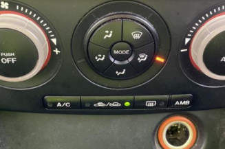 Vitre avant gauche MAZDA 3 1