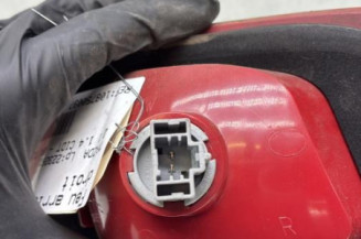 Feu arriere secondaire droit (feux) MAZDA 2 1