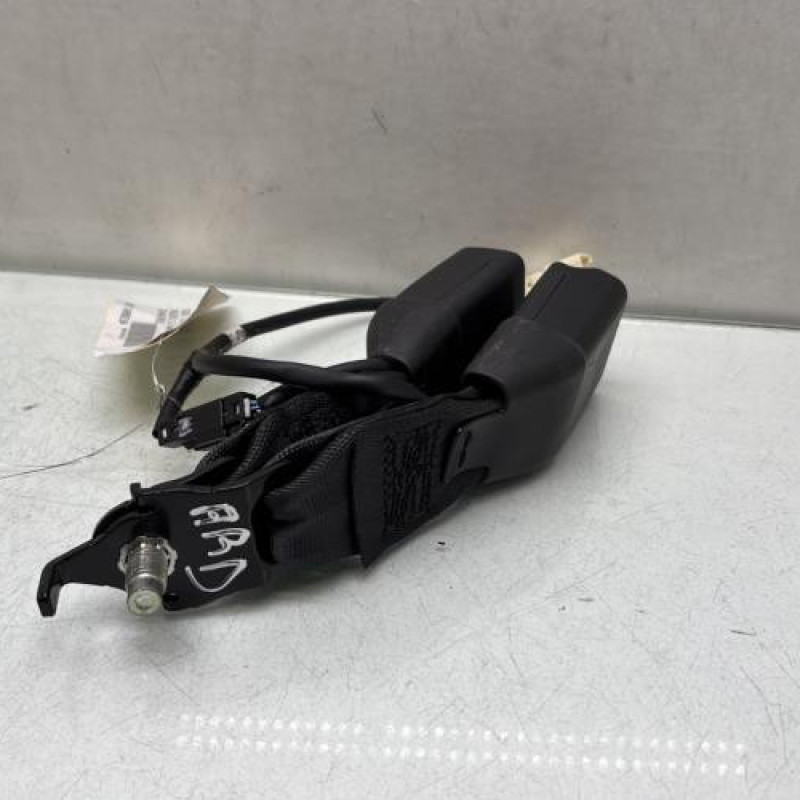 Attache ceinture arriere droit SUZUKI BALENO 2 Photo n°4