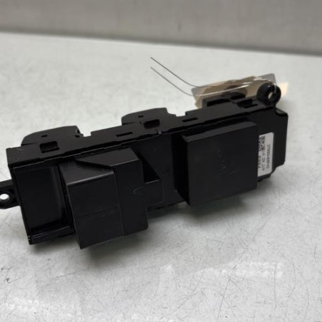 Interrupteur de leve vitre avant gauche SUZUKI BALENO 2