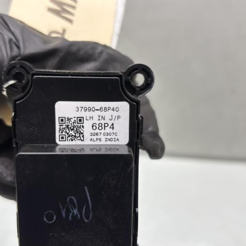 Interrupteur de leve vitre avant gauche SUZUKI BALENO 2 Photo n°4