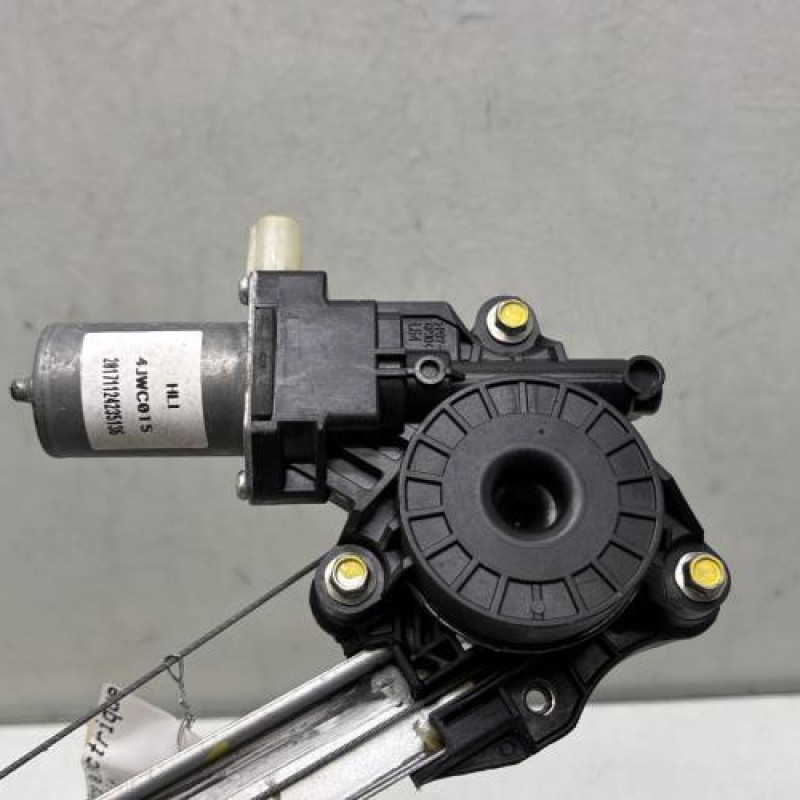 Leve vitre electrique arriere droit SUZUKI BALENO 2 Photo n°3