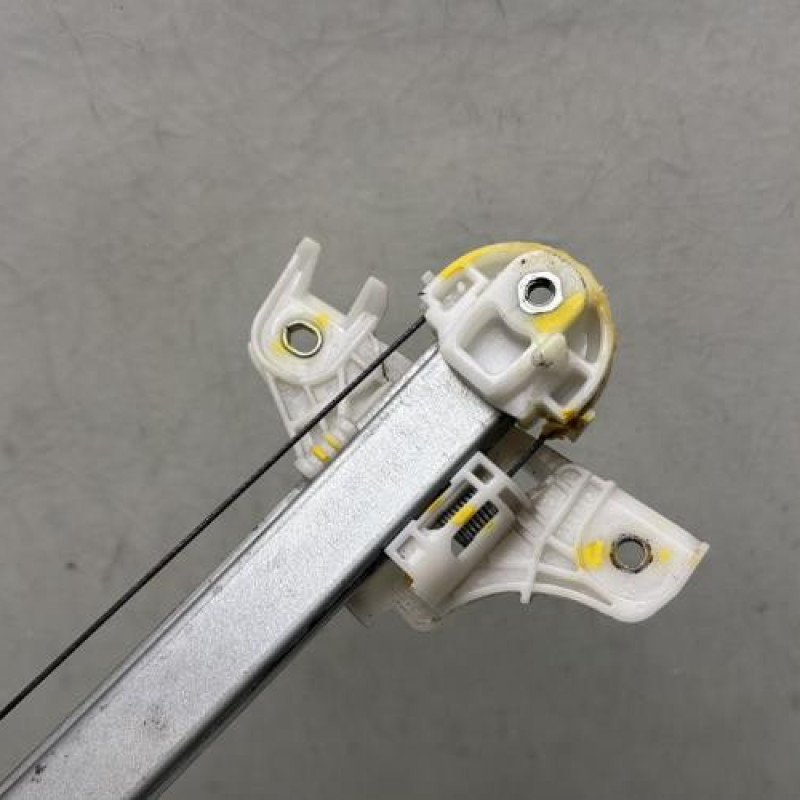 Leve vitre electrique arriere droit SUZUKI BALENO 2 Photo n°6