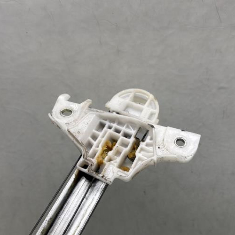 Leve vitre electrique arriere gauche SUZUKI BALENO 2 Photo n°2