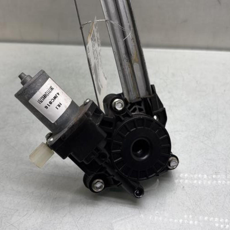 Leve vitre electrique arriere gauche SUZUKI BALENO 2 Photo n°4