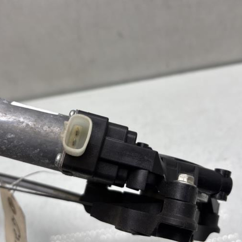 Leve vitre electrique arriere gauche SUZUKI BALENO 2 Photo n°5