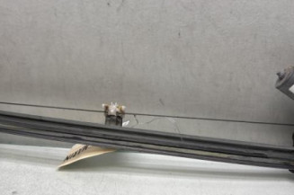 Leve vitre electrique avant droit SUZUKI BALENO 2 Photo n°1