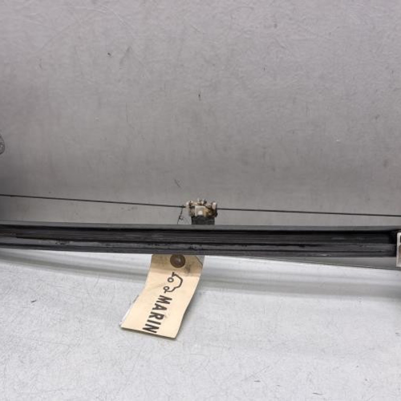 Leve vitre electrique avant gauche SUZUKI BALENO 2 Photo n°1