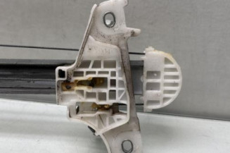 Leve vitre electrique avant gauche SUZUKI BALENO 2