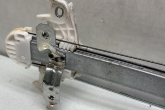 Leve vitre electrique avant gauche SUZUKI BALENO 2