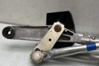 Moteur essuie glace avant SUZUKI BALENO 2