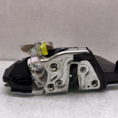 Serrure avant gauche SUZUKI BALENO 2 Photo n°1