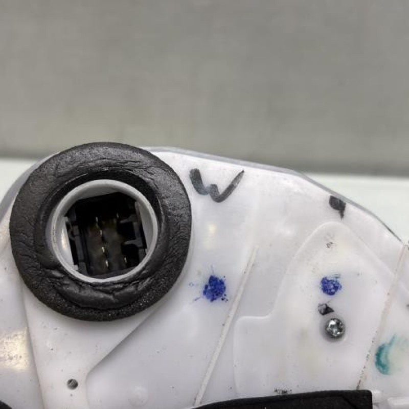 Serrure avant gauche SUZUKI BALENO 2 Photo n°4