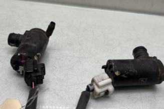 Pompe lave glace avant SUZUKI BALENO 2