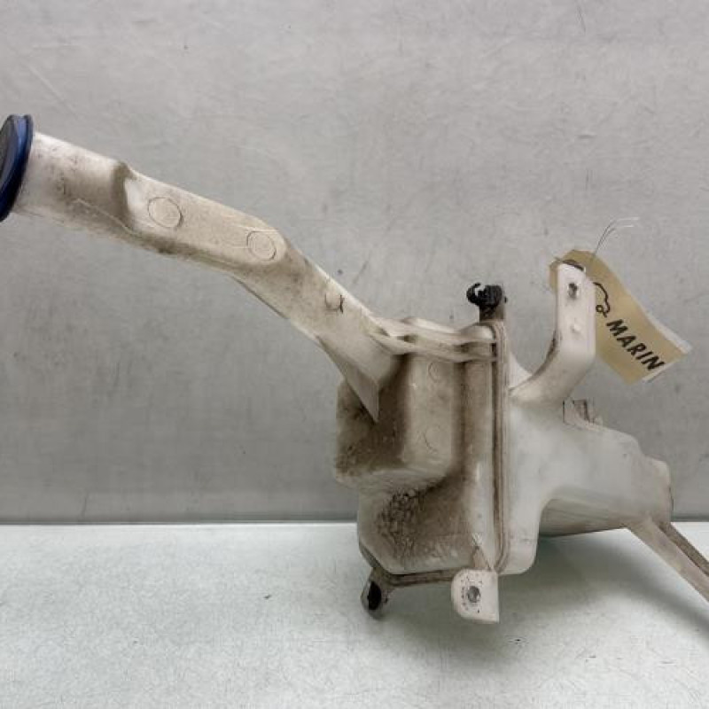 Vase de lave glace SUZUKI BALENO 2 Photo n°1