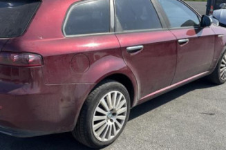 Vitre avant gauche ALFA ROMEO 159