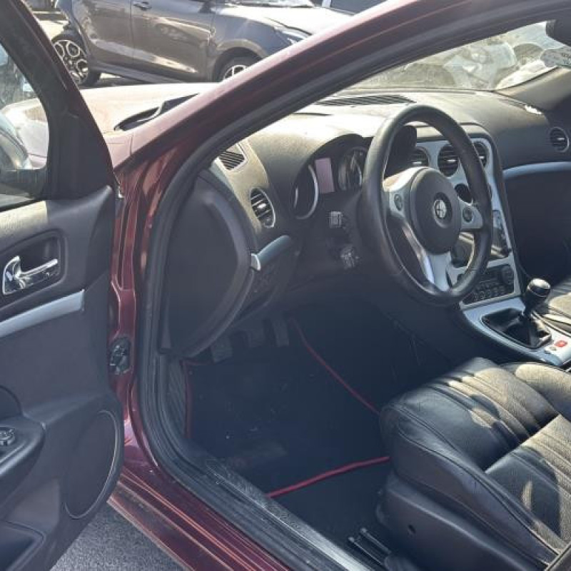 Vitre avant gauche ALFA ROMEO 159 Photo n°15