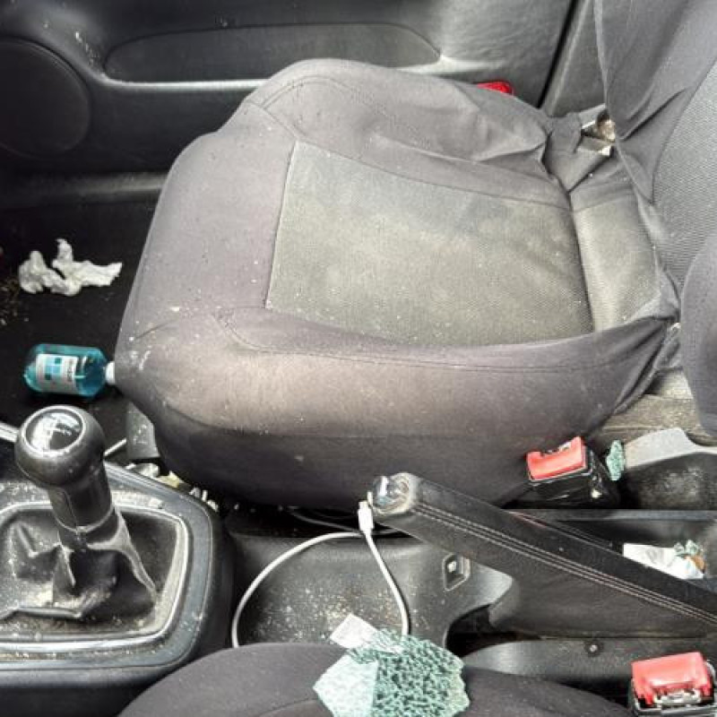 Leve vitre electrique arriere gauche VOLKSWAGEN GOLF 4 Photo n°20