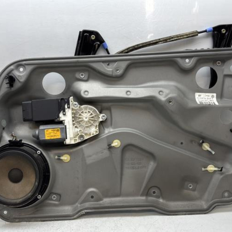 Leve vitre electrique avant droit VOLKSWAGEN GOLF 4 Photo n°1