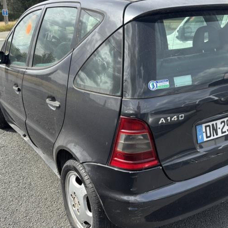 Serrure arriere gauche MERCEDES CLASSE A 168 Photo n°8