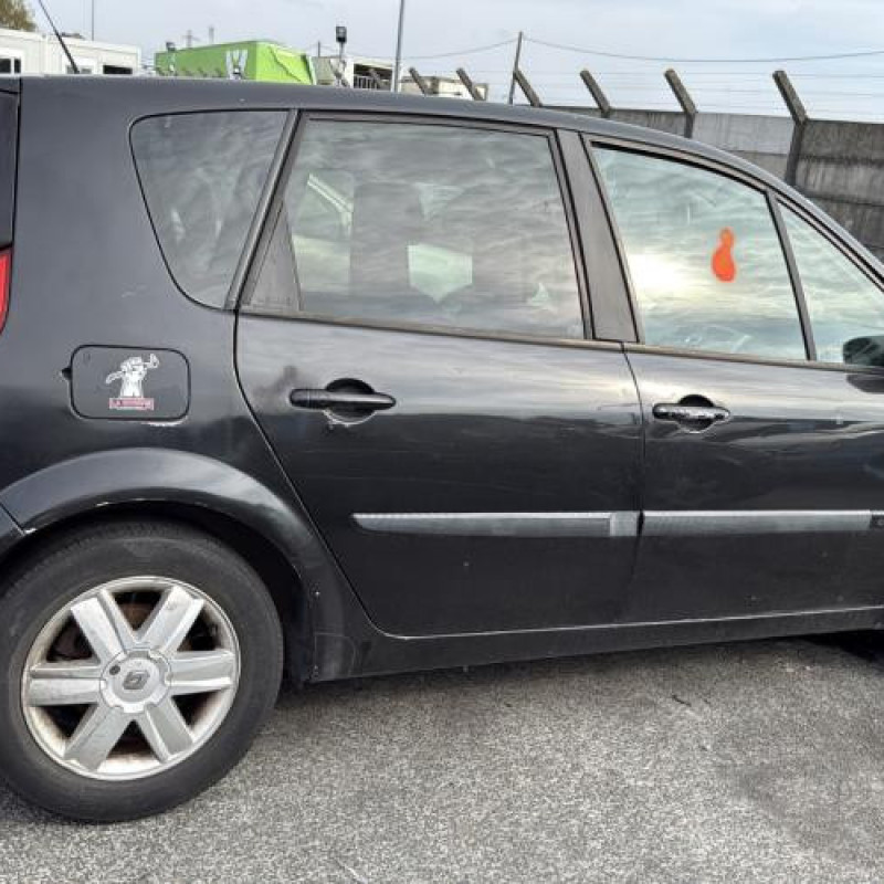 Feu arriere principal droit (feux) RENAULT SCENIC 2 Photo n°11