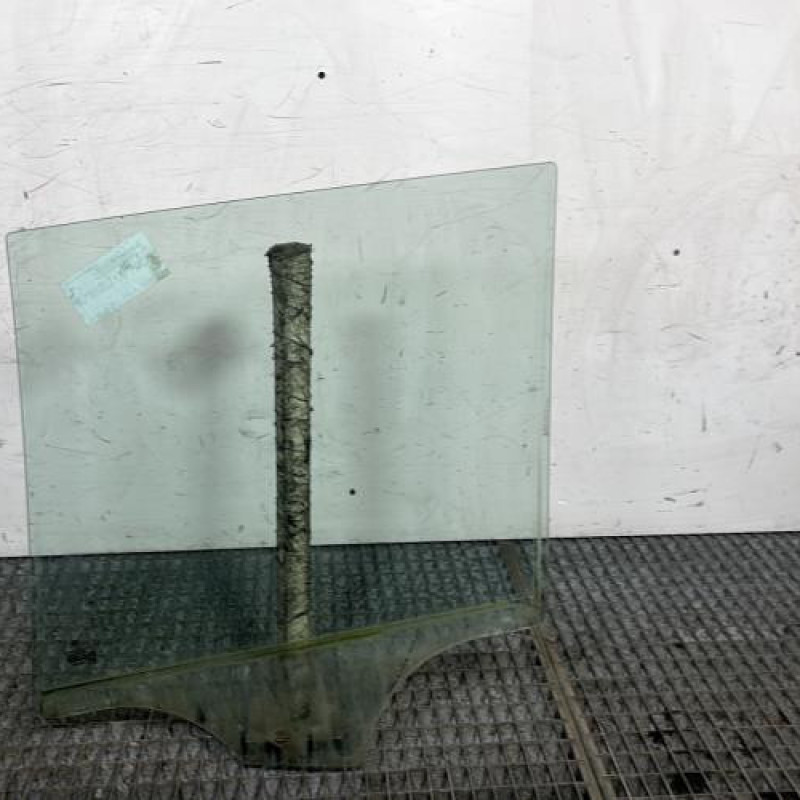 Vitre arriere droit BMW X3 F25 Photo n°4