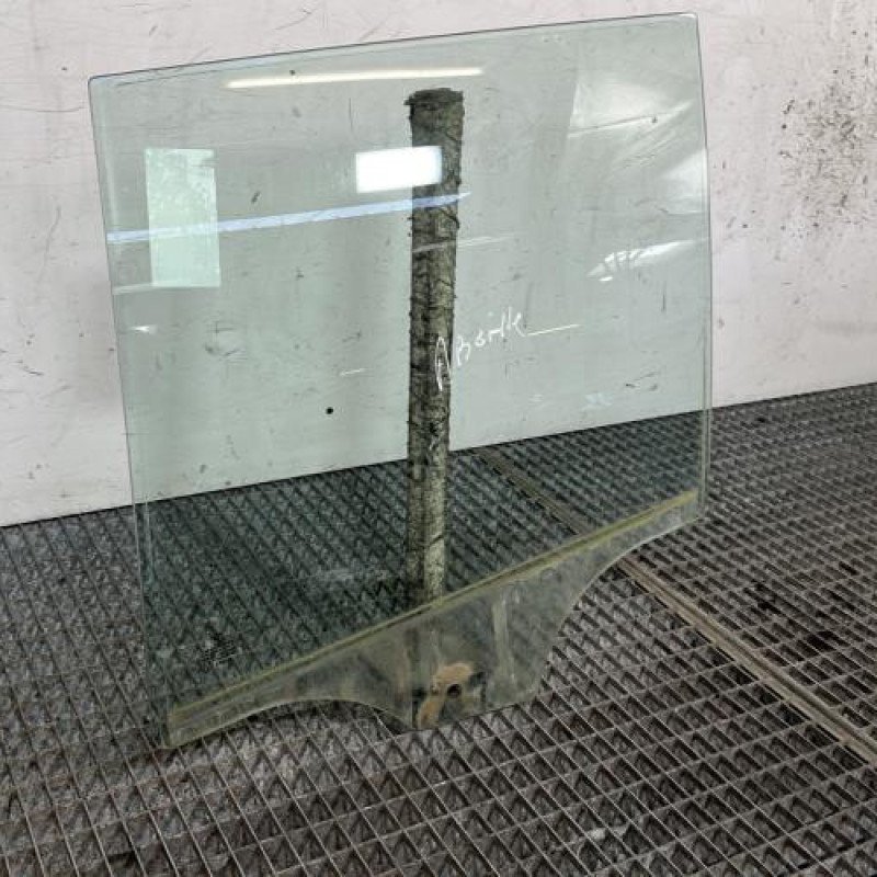 Vitre arriere gauche BMW X3 F25 Photo n°2