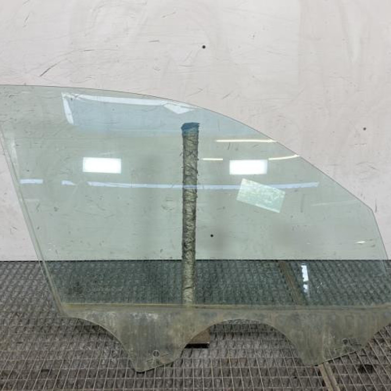 Vitre avant droit BMW X3 F25 Photo n°1