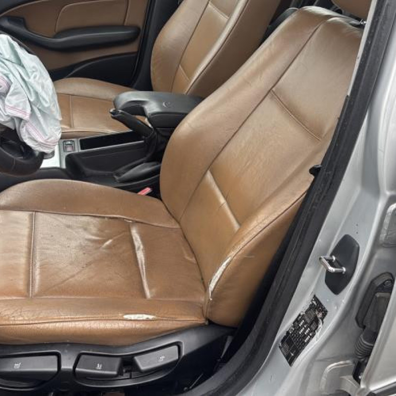 Vitre arriere droit BMW SERIE 3 E46 Photo n°15