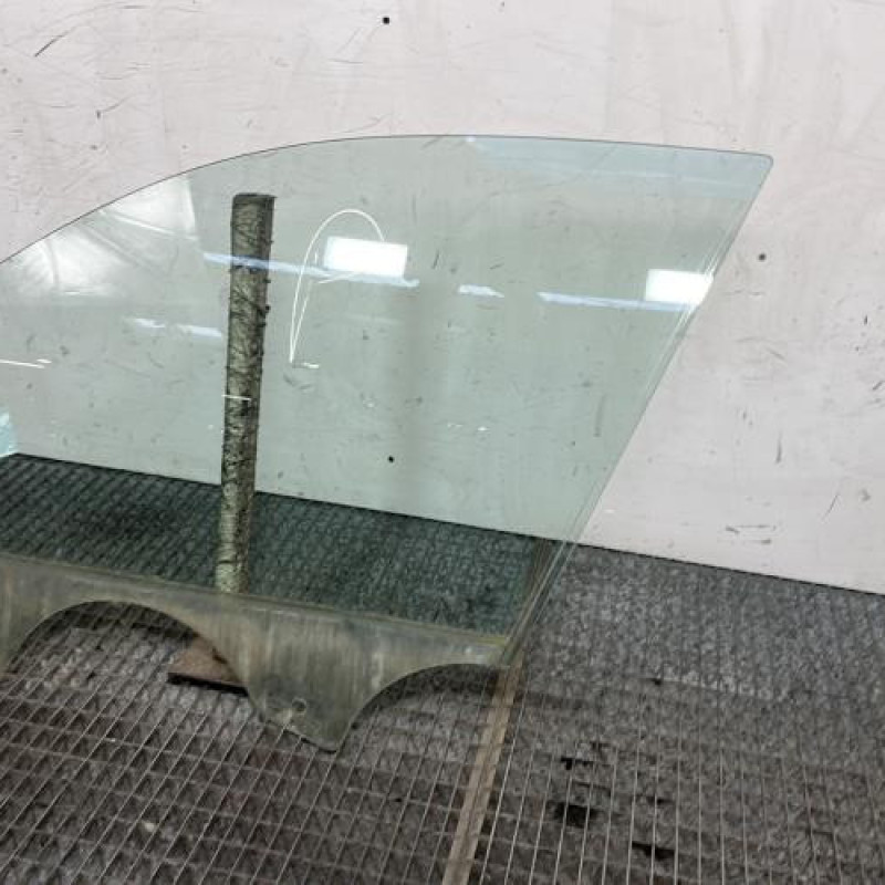 Vitre avant gauche BMW X3 F25 Photo n°3