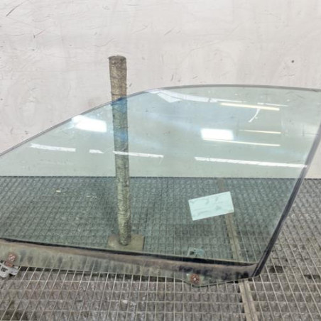 Vitre avant gauche BMW SERIE 3 E46 Photo n°1