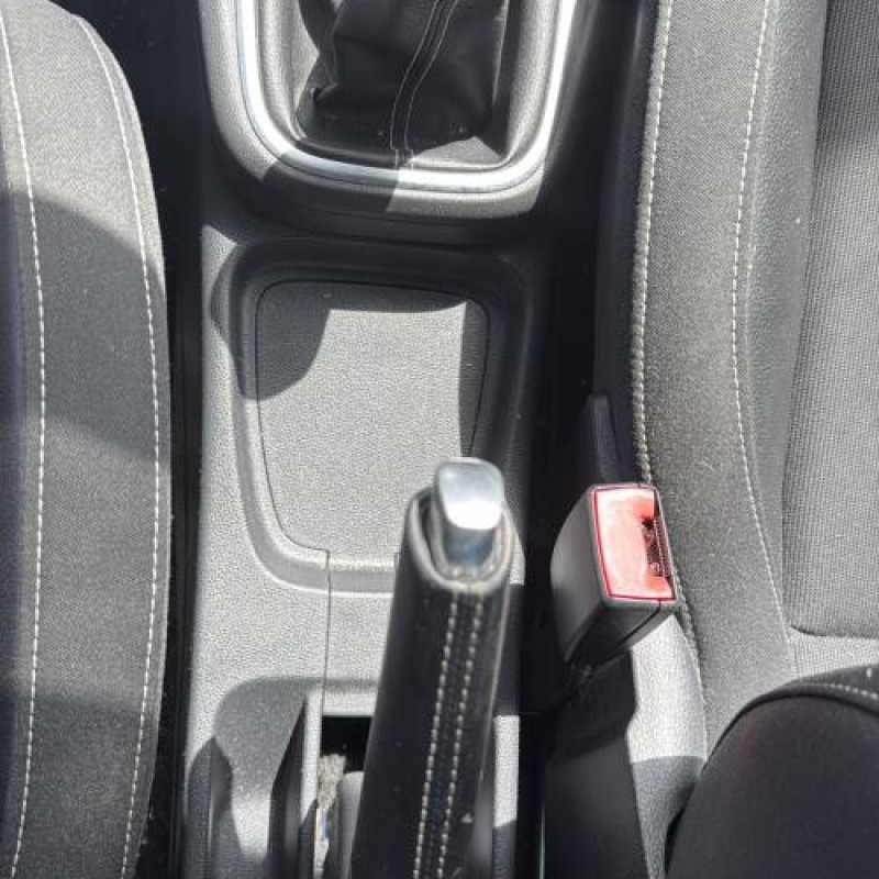 Attache ceinture arriere droit VOLKSWAGEN POLO 5 Photo n°15