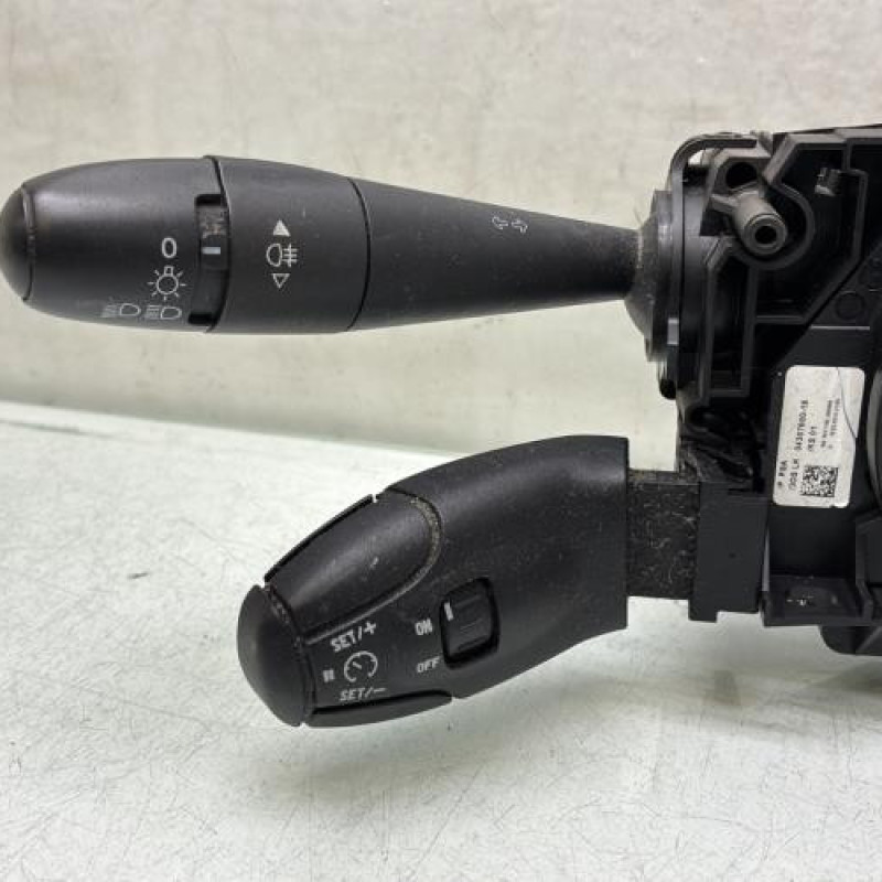 Com (Bloc Contacteur Tournant+Commodo Essuie Glace+Commodo Phare) CITROEN C3 2 Photo n°2