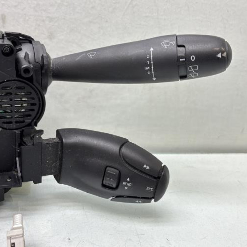 Com (Bloc Contacteur Tournant+Commodo Essuie Glace+Commodo Phare) CITROEN C3 2 Photo n°4