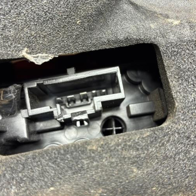 Feu arriere principal gauche (feux) RENAULT CLIO 2 Photo n°3