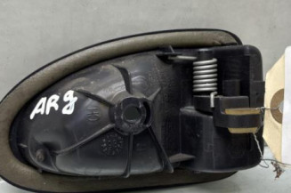 Poignee interieur arriere gauche RENAULT CLIO 2