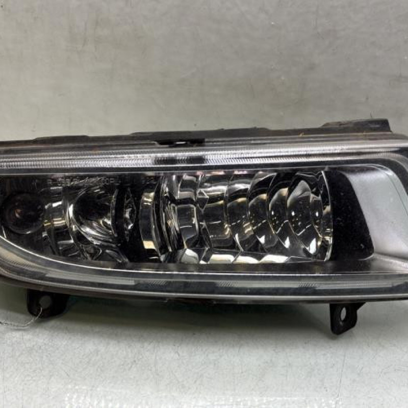 Feu diurne avant droit VOLKSWAGEN POLO 5 Photo n°1