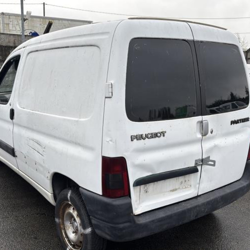 Reservoir essence PEUGEOT PARTNER 1 Photo n°7