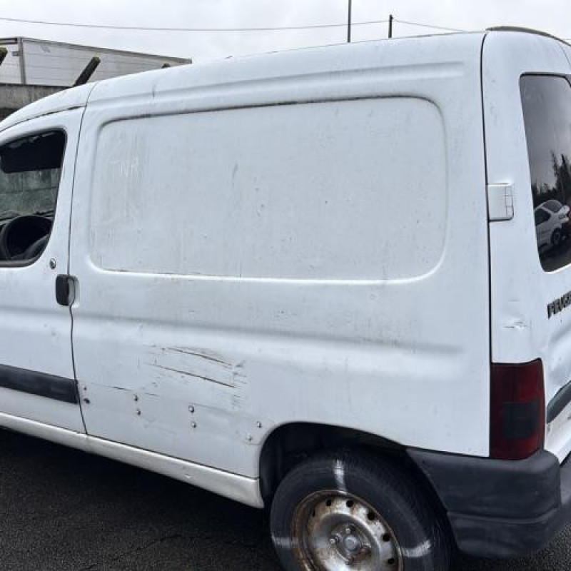 Reservoir essence PEUGEOT PARTNER 1 Photo n°8