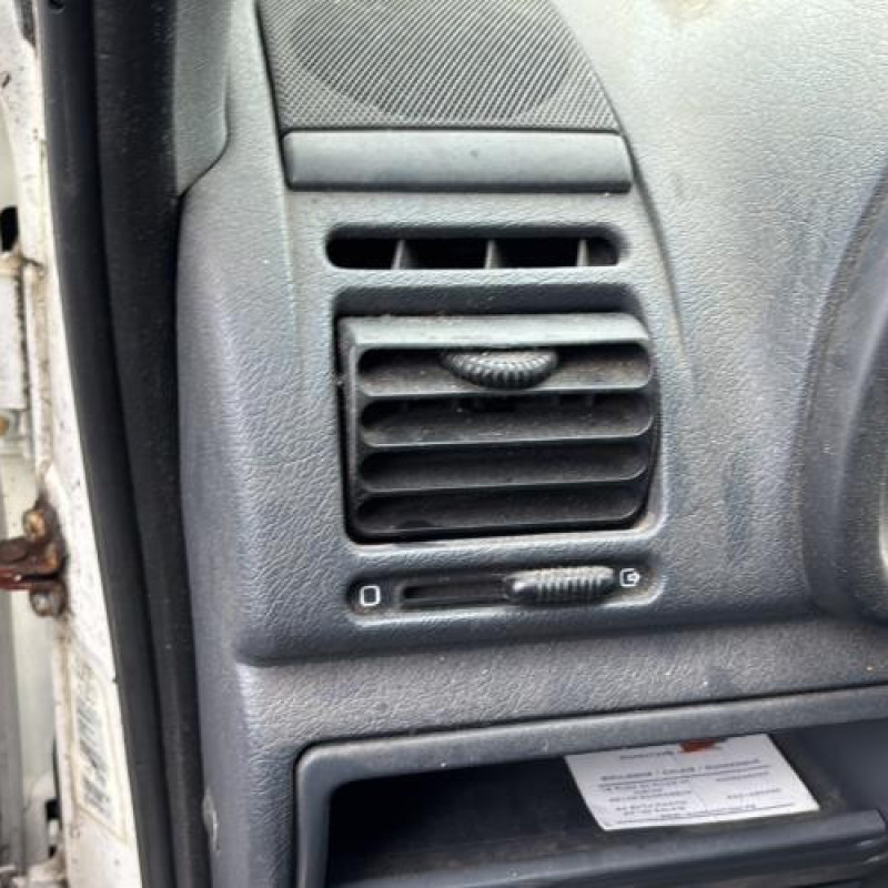 Reservoir essence PEUGEOT PARTNER 1 Photo n°15