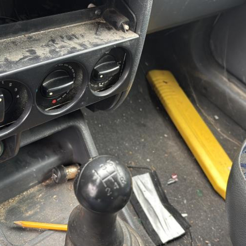 Reservoir essence PEUGEOT PARTNER 1 Photo n°20