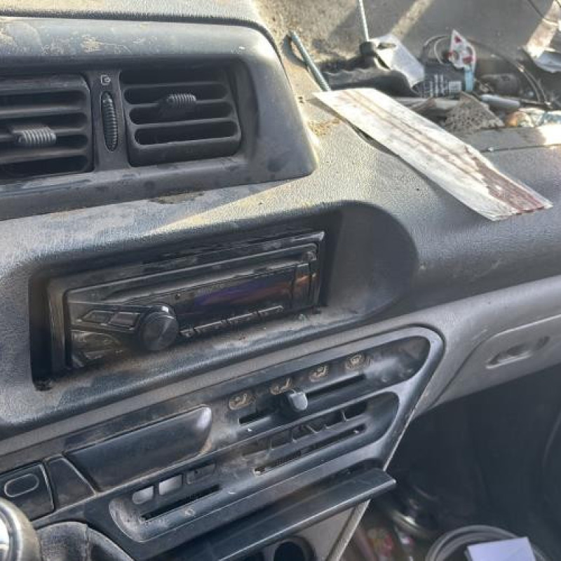 Serrure arriere droit CITROEN JUMPY 1 Photo n°16