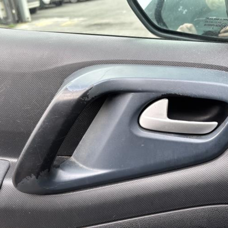 Verin de lunette arriere PEUGEOT PARTNER 2 Photo n°10