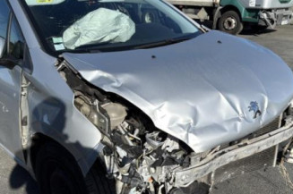 Boitier filtre a air PEUGEOT 208 1